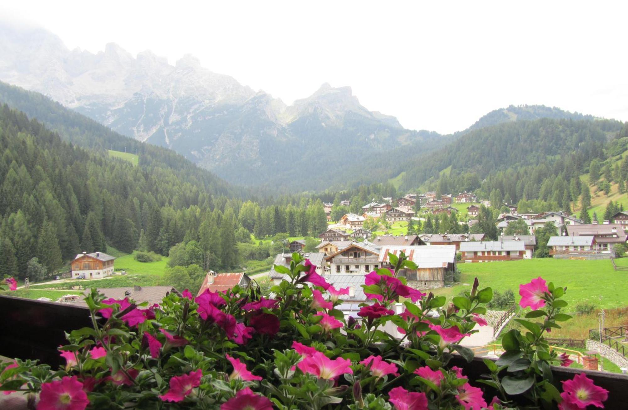 Hotel Corona Val di Zoldo Extérieur photo