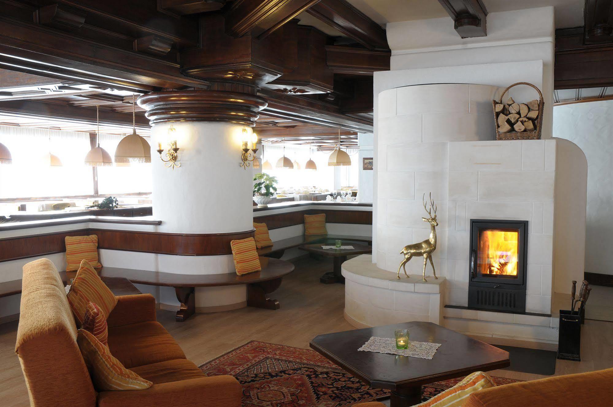 Hotel Corona Val di Zoldo Extérieur photo